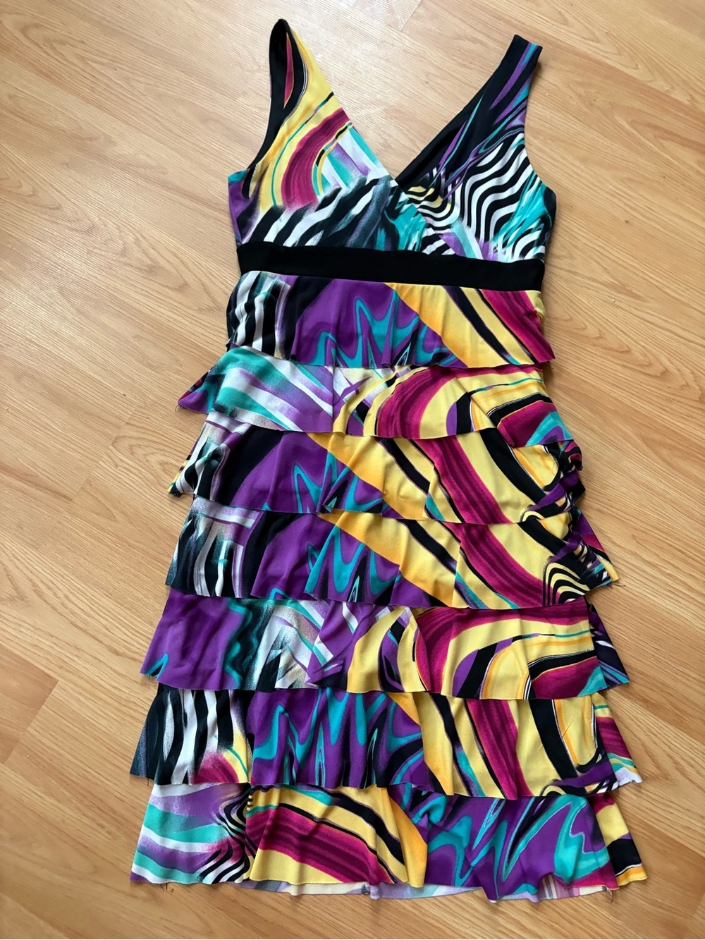 Frank Lyman Design black with multicolor trim skirt sz8
